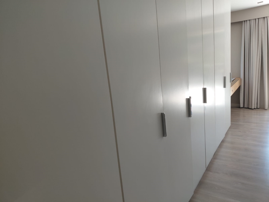 To Let 4 Bedroom Property for Rent in Greenways Golf Estate Western Cape